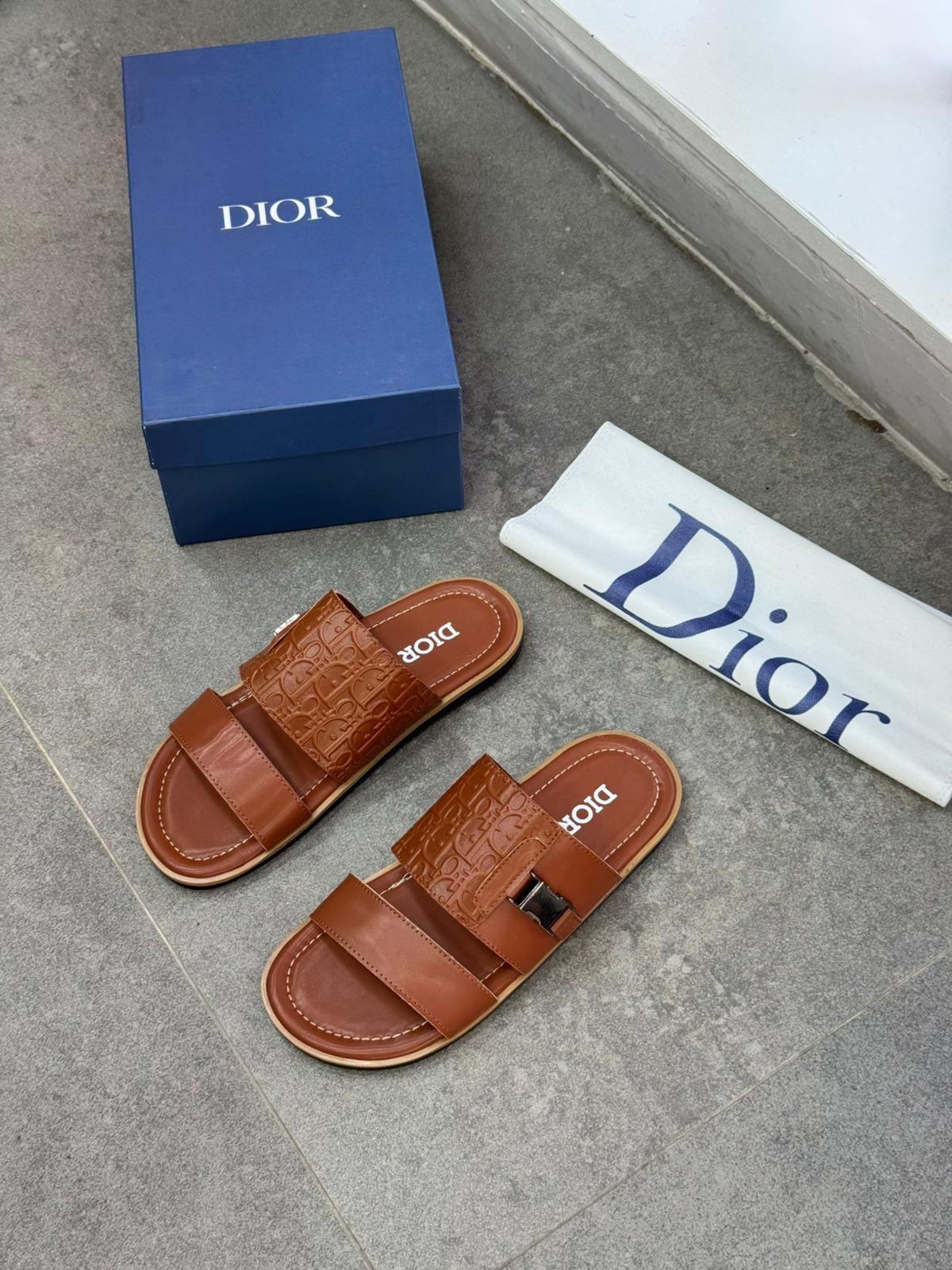 DİOR TERLİK