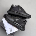 Prada siyah ayakkabı